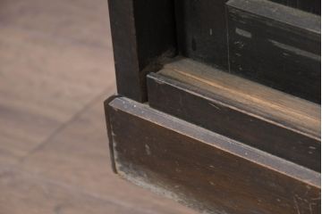 和製アンティーク　希少デザイン　樺(カバ)材　傘立て付きの珍しいデザインが素敵な下駄箱(靴箱、シューズボックス、下足入れ、玄関収納、収納棚、戸棚、キャビネット)(R-081126)