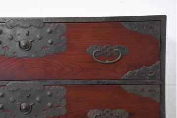 和製アンティーク　前面欅(ケヤキ)　金具の立派な佐渡箪笥(小木箪笥、和たんす、時代箪笥、収納箪笥、引き出し、整理箪笥、重ねタンス、アンティーク箪笥、バラ売り可能)(R-081130)