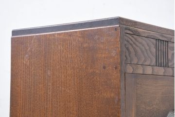 和製アンティーク　上手物!!　扉のデザインが素敵な古いタモ材の透かし彫り入り本箱(ブックケース、戸棚、収納棚、サイドキャビネット)(R-081134)