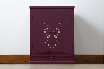 未使用　展示品　二本松民芸家具　田中家具　気品ある桜のデザインが美しい紫色に映えるモダンデザインの仏壇 定価約36万円相当　(R-081137)