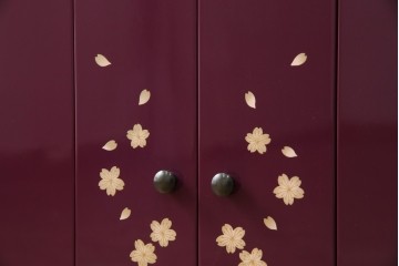 未使用　展示品　二本松民芸家具　田中家具　気品ある桜のデザインが美しい紫色に映えるモダンデザインの仏壇 定価約36万円相当　(R-081137)