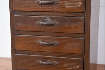 和製アンティーク　古い木の素朴さが魅力の七段小引き出し(卓上収納、小物収納)(R-081143)