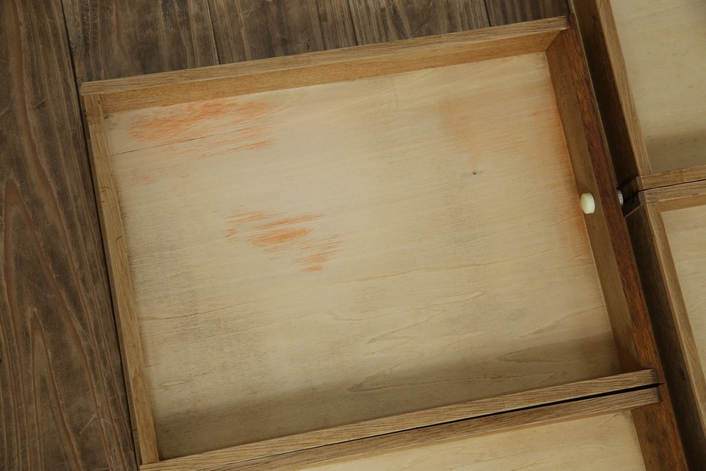 和製アンティーク　懐かしい雰囲気の五段小引き出し　(R-081144)