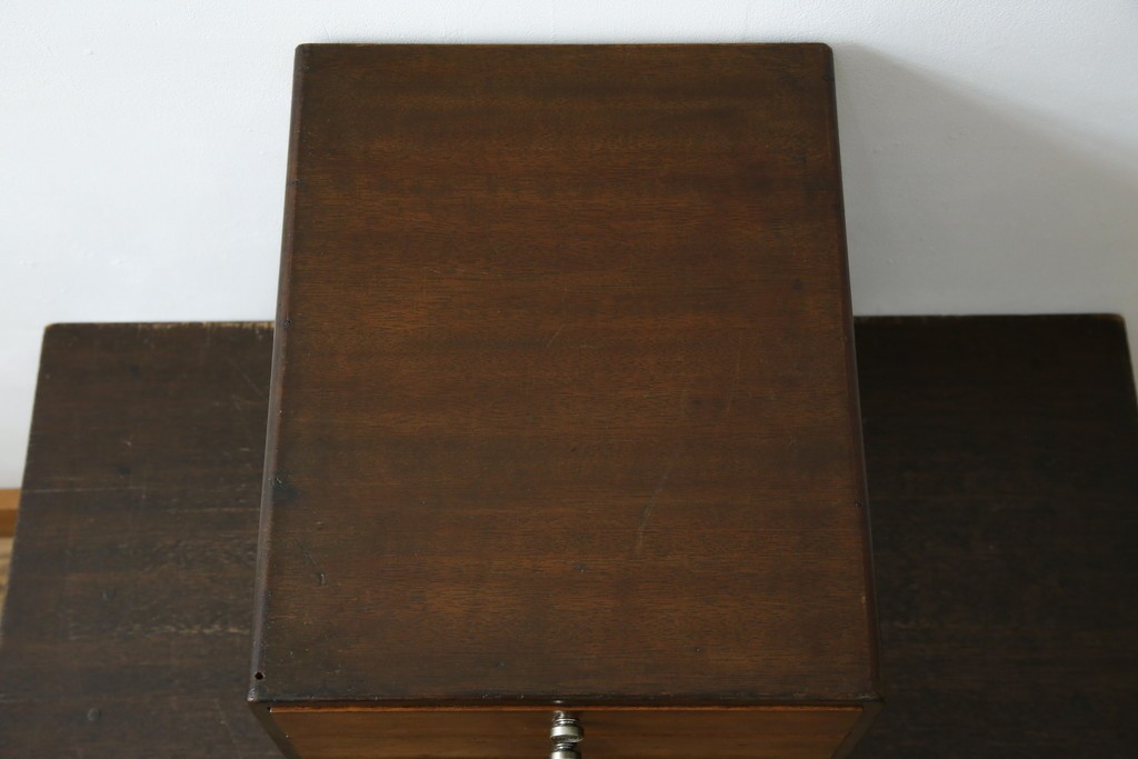 和製アンティーク　懐かしい雰囲気の五段小引き出し　(R-081144)