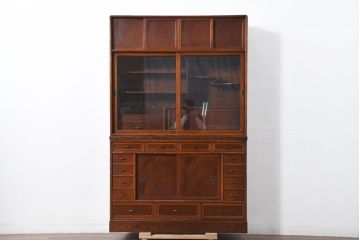 中古　国産　職人手作り　隠し収納付き　引き出しいっぱいの珍しい2段重ね茶箪笥(茶たんす、茶タンス、キャビネット、茶棚、飾り棚、収納棚、戸棚、店舗什器)(R-081146)