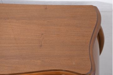 中古　美品!!　希少デザイン　アールヌーヴォー様式　曲線的なデザインが優雅な印象の象嵌入りサイドボード(サイドキャビネット、リビングボード、収納棚、戸棚)(R-081147)