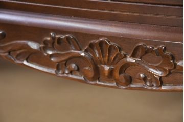 中古　美品　国会議事堂納品の高級家具メーカー　徳田家具　上品な佇まいで存在感のあるサイドボード(サイドキャビネット、収納棚、戸棚、飾り棚、食器棚、カップボード、リビングボード)(R-081148)