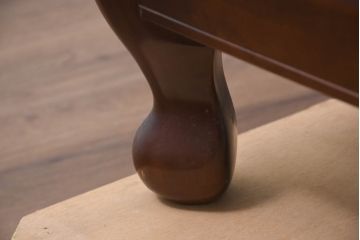 中古　美品　国会議事堂納品の高級家具メーカー　徳田家具　上品な佇まいで存在感のあるサイドボード(サイドキャビネット、収納棚、戸棚、飾り棚、食器棚、カップボード、リビングボード)(R-081148)