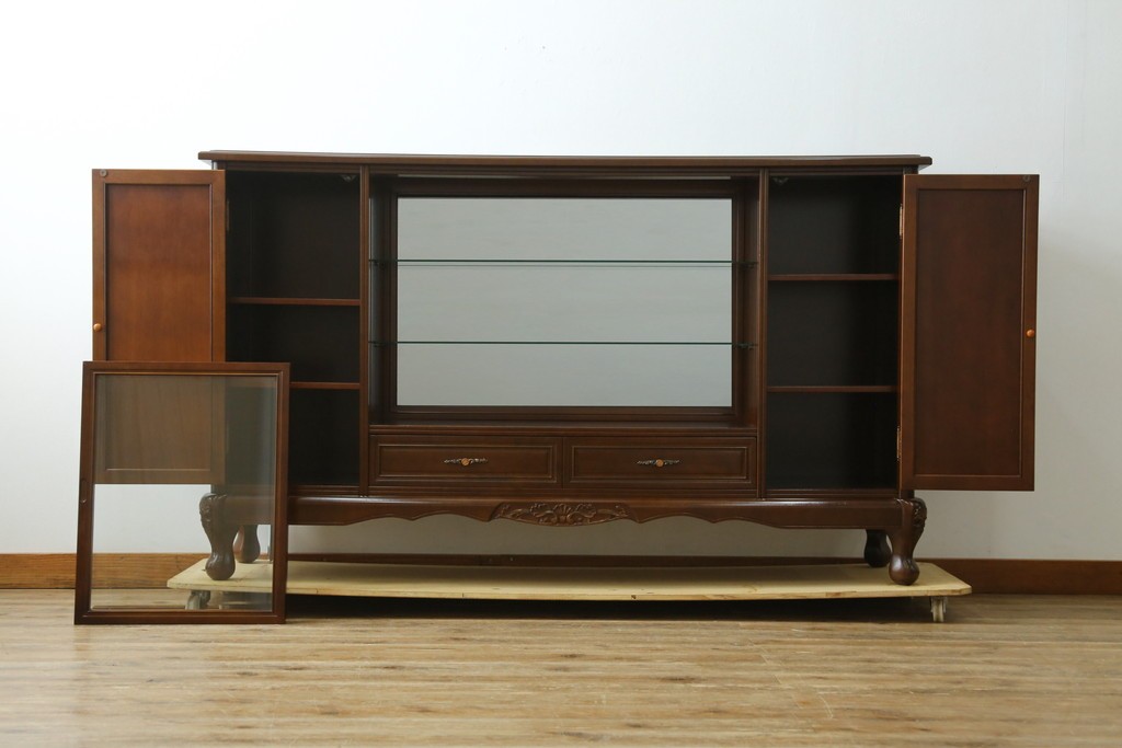 中古　美品　国会議事堂納品の高級家具メーカー　徳田家具　上品な佇まいで存在感のあるサイドボード　(R-081148)