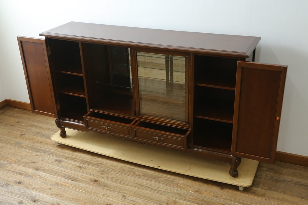 中古　美品　国会議事堂納品の高級家具メーカー　徳田家具　上品な佇まいで存在感のあるサイドボード　(R-081148)