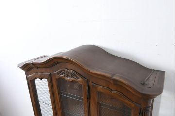 中古　美品　DREXEL HERITAGE(ドレクセルヘリテイジ)　Touraine(ツーレイン)シリーズ　アンティーク調　クラシックなデザインがステキな二段重ねキャビネット(カップボード、キャビネット、飾り棚、戸棚、収納棚、本箱、ブックケース、ディスプレイケース、キュリオケース)(R-081149)