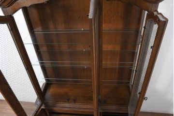 中古　美品　DREXEL HERITAGE(ドレクセルヘリテイジ)　Touraine(ツーレイン)シリーズ　アンティーク調　クラシックなデザインがステキな二段重ねキャビネット(カップボード、キャビネット、飾り棚、戸棚、収納棚、本箱、ブックケース、ディスプレイケース、キュリオケース)(R-081149)