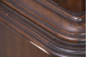 中古　美品　DREXEL HERITAGE(ドレクセルヘリテイジ)　Touraine(ツーレイン)シリーズ　アンティーク調　クラシックなデザインがステキな二段重ねキャビネット(カップボード、キャビネット、飾り棚、戸棚、収納棚、本箱、ブックケース、ディスプレイケース、キュリオケース)(R-081149)