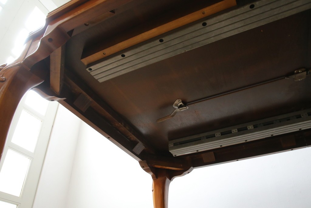 中古　美品　最高級アメリカ家具ブランド　JOHN WIDDICOMB(ジョン ウィディコム)　マホガニー材　保護天板・テーブルパッド付き　格式高い空間を演出する大型ダイニングテーブル　定価約120万円　(R-081156)