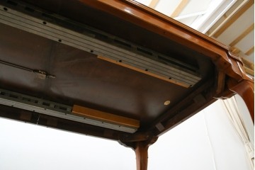 中古　美品　最高級アメリカ家具ブランド　JOHN WIDDICOMB(ジョン ウィディコム)　マホガニー材　保護天板・テーブルパッド付き　格式高い空間を演出する大型ダイニングテーブル　定価約120万円　(R-081156)