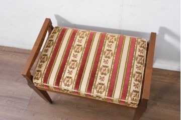 中古　美品　DREXEL HERITAGE(ドレクセルヘリテイジ)　直線的なフォルムが美しいオットマン(スツール、椅子、イス、チェア)(R-081158)