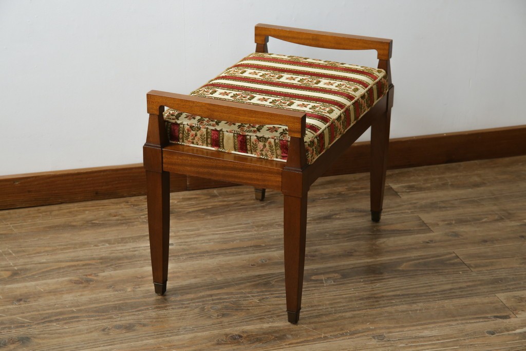 中古　美品　DREXEL HERITAGE(ドレクセルヘリテイジ)　直線的なフォルムが美しいオットマン　(R-081158)