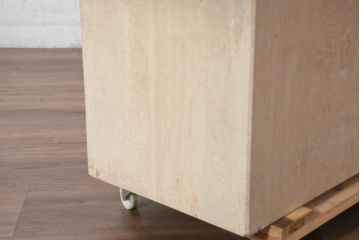 イタリアビンテージ　高級イタリア輸入家具　重厚感あふれる総大理石の大型なダイニングテーブル(4人掛け、6人掛け、食卓)(R-081159)