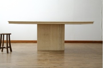 イタリアビンテージ　高級イタリア輸入家具　重厚感あふれる総大理石の大型なダイニングテーブル　(R-081159)