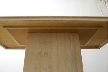 イタリアビンテージ　高級イタリア輸入家具　重厚感あふれる総大理石の大型なダイニングテーブル　(R-081159)