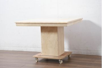 イタリアビンテージ　高級イタリア輸入家具　重厚感あふれる総大理石のコーヒーテーブル(センターテーブル、リビングテーブル、カフェテーブル)(R-081160)