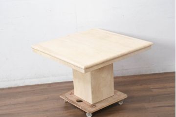 イタリアビンテージ　高級イタリア輸入家具　重厚感あふれる総大理石のコーヒーテーブル(センターテーブル、リビングテーブル、カフェテーブル)(R-081160)