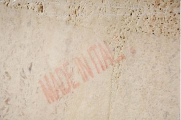 イタリアビンテージ　高級イタリア輸入家具　重厚感あふれる総大理石のコーヒーテーブル(センターテーブル、リビングテーブル、カフェテーブル)(R-081160)