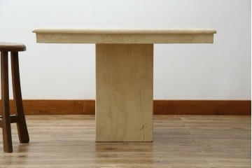 イタリアビンテージ　高級イタリア輸入家具　重厚感あふれる総大理石のコーヒーテーブル(センターテーブル、リビングテーブル、カフェテーブル)(R-081160)