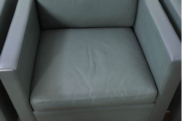 アメリカビンテージ　高級輸入家具　Knoll(ノル)　フィスターコレクション　総革の贅沢な1人掛けラウンジソファ4脚セット(レザー、一人掛け、1Pソファ、アームソファ、ヴィンテージ、ノール、バラ売り可能)(現行定価4脚で約280万円)(R-081163)