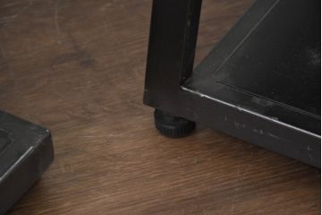 中古　エグジットメタルワークサプライ(EXIT METAL WORK SUPPLY)　インダストリアル感溢れるデザインのスタンドミラー3台セット(姿見、鏡、店舗什器)(定価3台で約42万円)(R-81168)