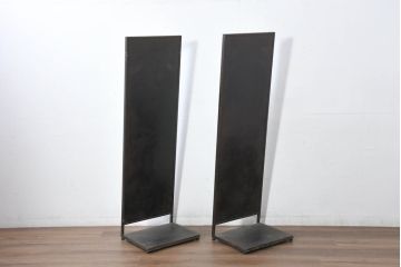 中古　エグジットメタルワークサプライ(EXIT METAL WORK SUPPLY)　インダストリアル感溢れるデザインのスタンドミラー2台セット(姿見、鏡、店舗什器)(定価2台で約28万円)(R-81169)