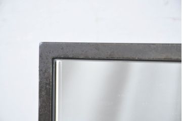 中古　エグジットメタルワークサプライ(EXIT METAL WORK SUPPLY)　インダストリアル感溢れるデザインのスタンドミラー2台セット(姿見、鏡、店舗什器)(定価2台で約28万円)(R-81169)
