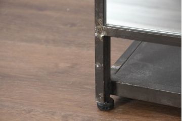 中古　エグジットメタルワークサプライ(EXIT METAL WORK SUPPLY)　インダストリアル感溢れるデザインのスタンドミラー2台セット(姿見、鏡、店舗什器)(定価2台で約28万円)(R-81169)