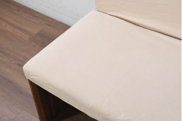 中古　美品　カリモク(karimoku)　スタンダードモダンシリーズ　ウォールナット　スウェード調のクッションカバーが取り出し可能タイプのカウチソファ(ソファ、1人掛け、2人掛け)(定価約15万円)(R-081171)