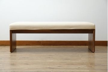 中古　美品　カリモク(karimoku)　スタンダードモダンシリーズ　ウォールナット　スウェード調のクッションカバーが取り出し可能タイプのシンプルなベンチ(長椅子、1人掛け、2人掛け)(定価約11万円)(R-081172)