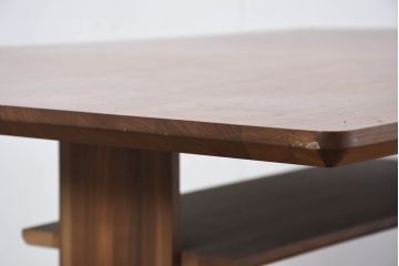 中古　カリモク家具(karimoku)　スタンダードモダンシリーズ　ウォールナット材　天板下に収納スペースがある食堂テーブル(ダイニングテーブル、食卓、4人掛け、6人掛け、作業台)(定価約22万円)(R-081173)