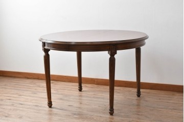 アメリカビンテージ　アメリカンカントリー　上品な装飾が魅力的なエクステンションテーブル　(R-081175)