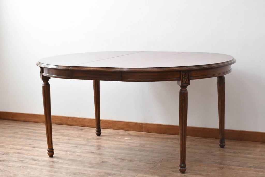 アメリカビンテージ　アメリカンカントリー　上品な装飾が魅力的なエクステンションテーブル　(R-081175)