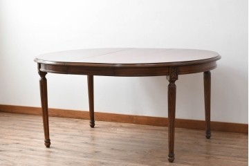 アメリカビンテージ　アメリカンカントリー　上品な装飾が魅力的なエクステンションテーブル　(R-081175)