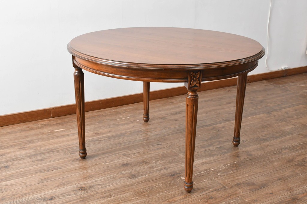 アメリカビンテージ　アメリカンカントリー　上品な装飾が魅力的なエクステンションテーブル　(R-081175)