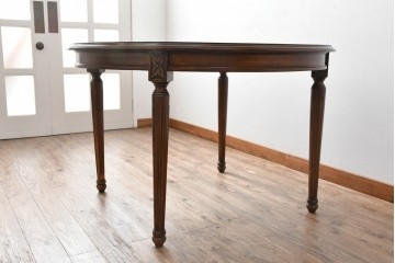 アメリカビンテージ　アメリカンカントリー　上品な装飾が魅力的なエクステンションテーブル　(R-081175)