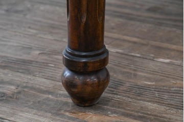 アメリカビンテージ　アメリカンカントリー　上品な装飾が魅力的なエクステンションテーブル　(R-081175)