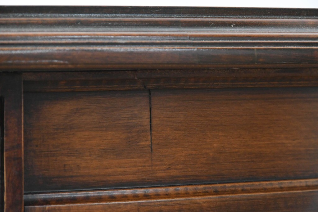 アメリカビンテージ　アメリカンカントリー　上品な装飾が魅力的なエクステンションテーブル　(R-081175)