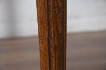 アメリカビンテージ　アメリカンカントリー　上品な装飾が魅力的なエクステンションテーブル(ダイニングテーブル、食卓、4人掛け、6人掛け、8人掛け、オーバル型、ヴィンテージ)(R-081175)