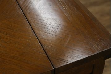中古　美品　美しい彫刻とパーケットリーが目を惹くサイドボード(サーバー、サイドキャビネット、収納棚、戸棚、寄木細工)(定価約25万円)(R-081176)