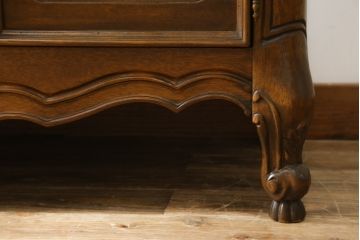 中古　美品　美しい彫刻とパーケットリーが目を惹くサイドボード(サーバー、サイドキャビネット、収納棚、戸棚、寄木細工)(定価約25万円)(R-081176)
