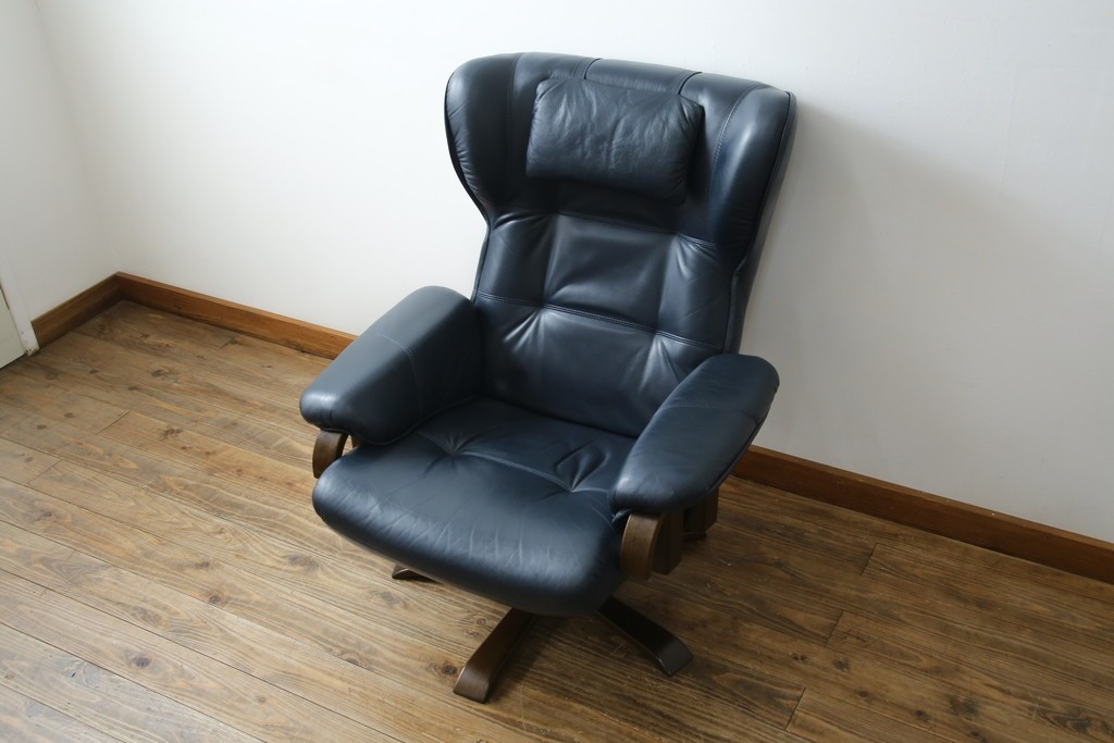 和製ビンテージ　maruni(マルニ木工)　オールドマルニ　本革(レザー)　優雅な寛ぎの時間を演出するリクライニングチェアとオットマンのセット　(R-081177)