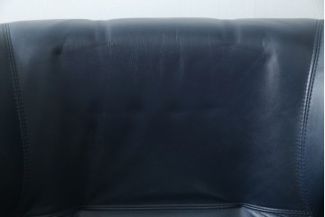 和製ビンテージ　maruni(マルニ木工)　オールドマルニ　本革(レザー)　優雅な寛ぎの時間を演出するリクライニングチェアとオットマンのセット　(R-081177)