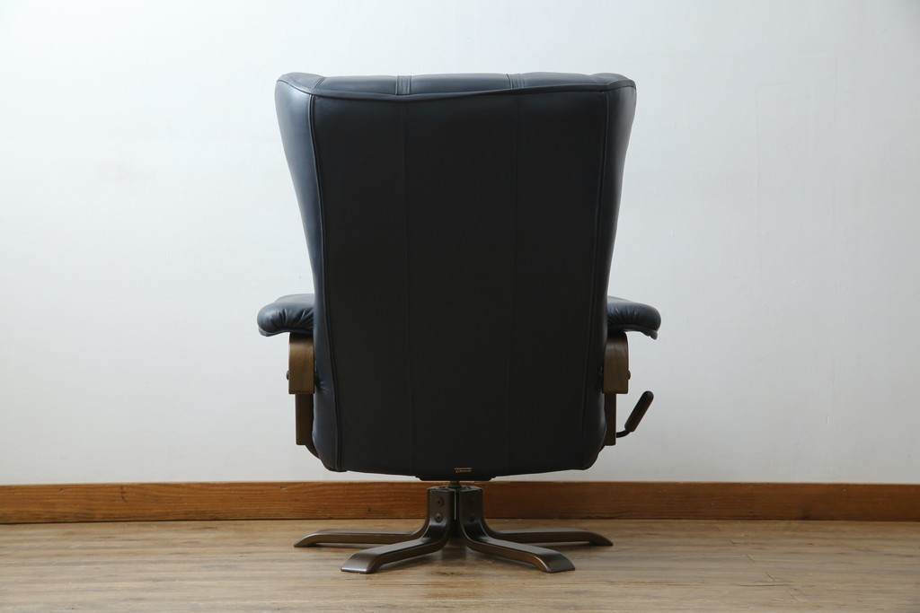 和製ビンテージ　maruni(マルニ木工)　オールドマルニ　本革(レザー)　優雅な寛ぎの時間を演出するリクライニングチェアとオットマンのセット　(R-081177)