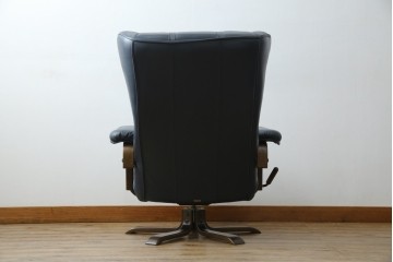 和製ビンテージ　maruni(マルニ木工)　オールドマルニ　本革(レザー)　優雅な寛ぎの時間を演出するリクライニングチェアとオットマンのセット　(R-081177)